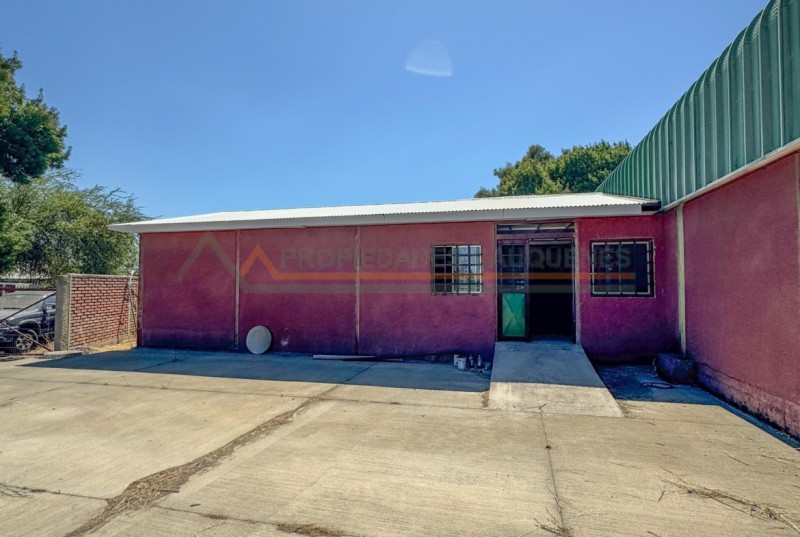 Venta O Arriendo / Bodegas en Sector Barrio Estación
