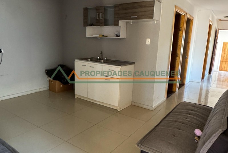 Casa Tipo Hostal Con Terreno, Ideal para Fines Comerciales
