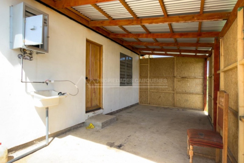 Arriendo de Oficinas Con Casa y Amplio Terreno — Ruta 128