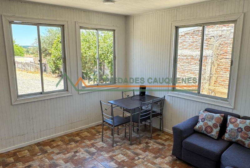 Casa Tipo Hostal Con Terreno, Ideal para Fines Comerciales