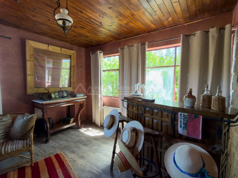 Casa en Arriendo en la Higuera, Cauquenes