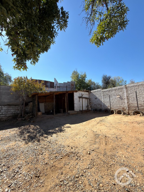 Casa Comercial, en Av Claudina Urrutia