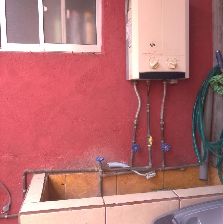 Casa en Villa los Poetas, Sector Porongo