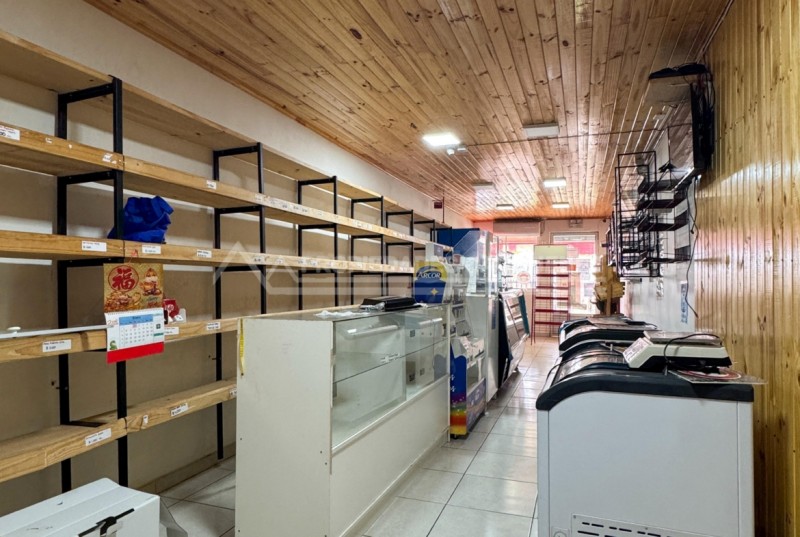 Casa Esquina Con Local Comercial en Villa los Trigales