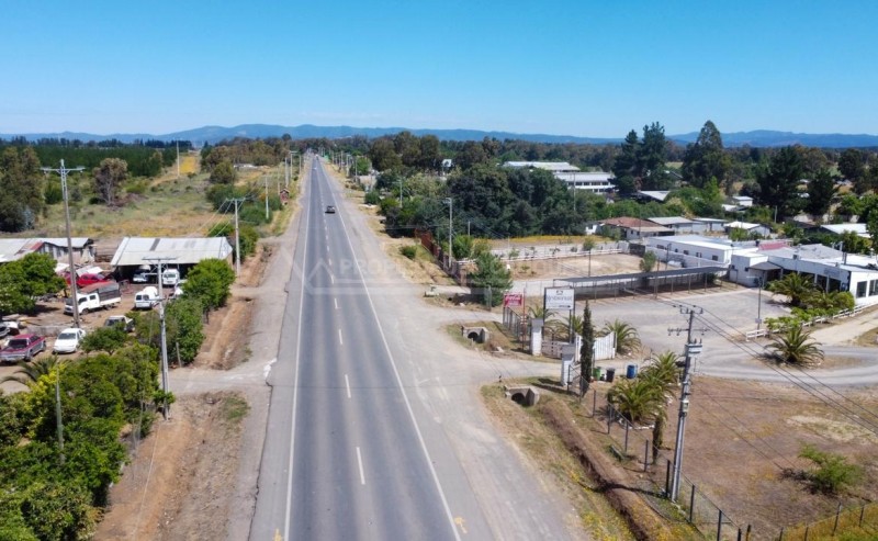 Arriendo de Oficinas Con Casa y Amplio Terreno — Ruta 128