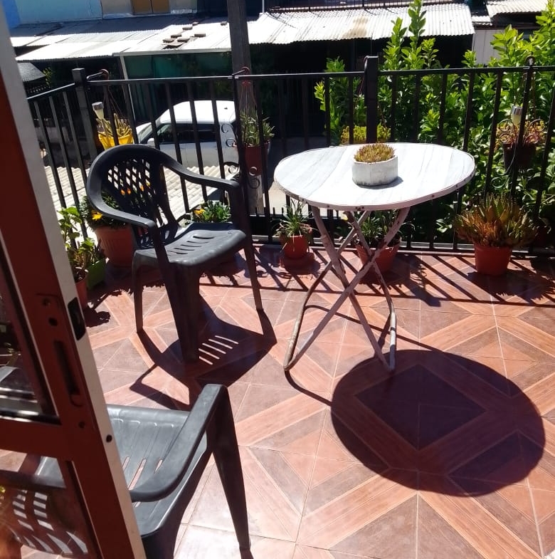 Casa en Villa los Poetas, Sector Porongo