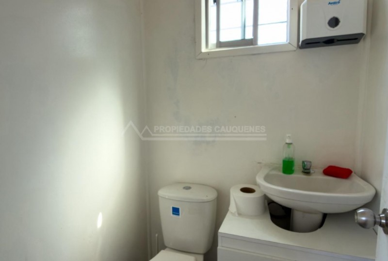 Arriendo de Oficinas Con Casa y Amplio Terreno — Ruta 128