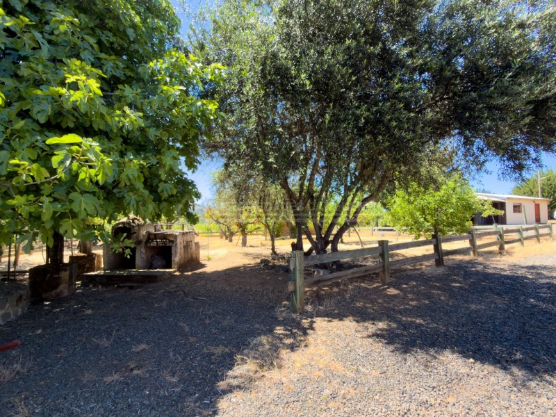 Casa en Arriendo en la Higuera, Cauquenes