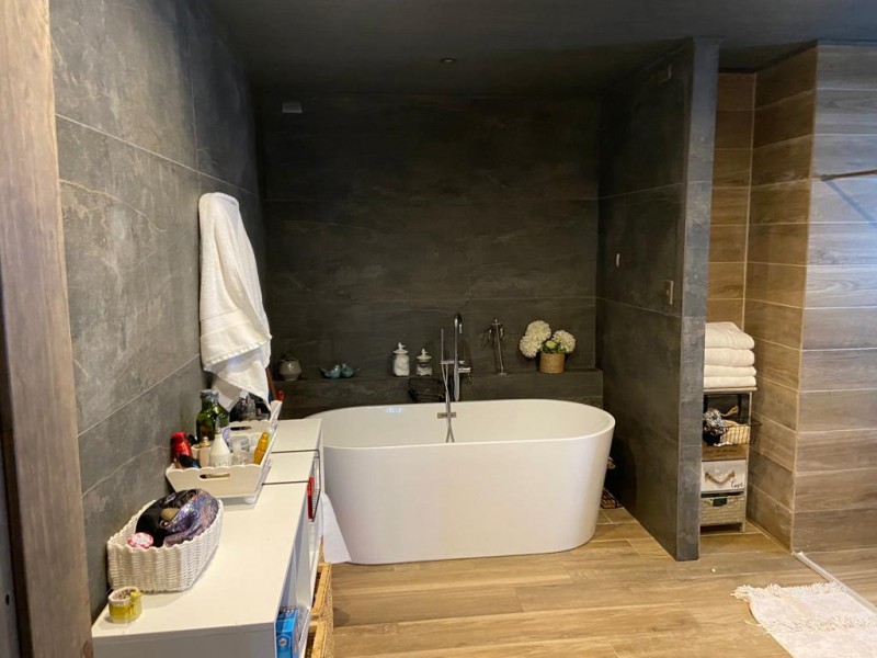 Cómoda y Moderna Casa en Parcela