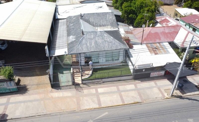 Casa para Destino Comercial en Pleno Centro de Cauquenes