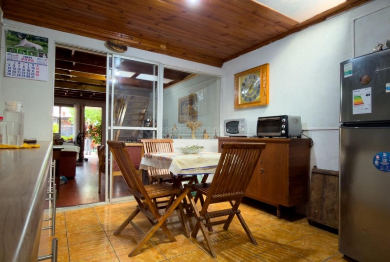 Casa en Villa los Poetas, Sector Porongo