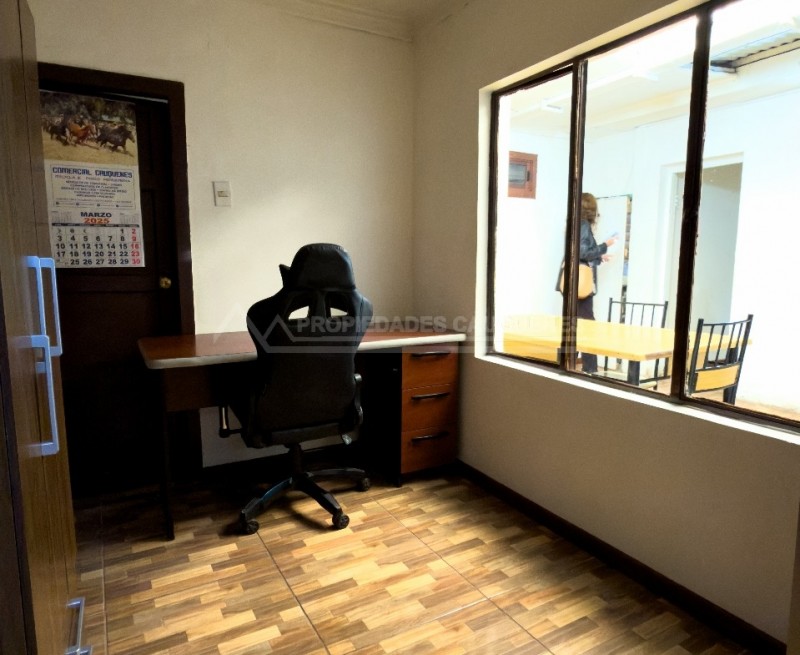 Casa para Destino Comercial en Pleno Centro de Cauquenes