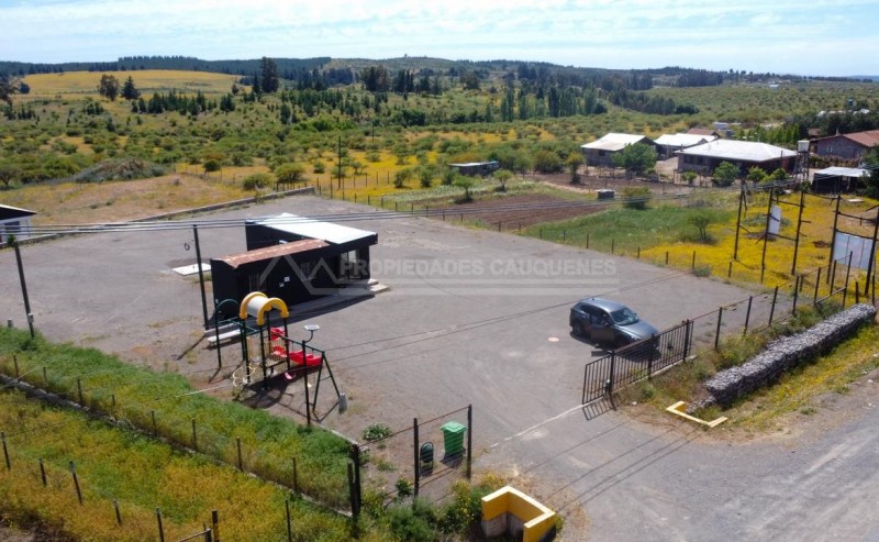 Arriendo de Oficinas Con Casa y Amplio Terreno — Ruta 128