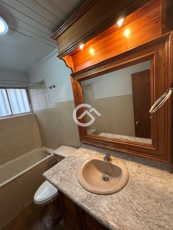 Casa en Pleno Centro de la Ciudad – Habitacional O Comercial