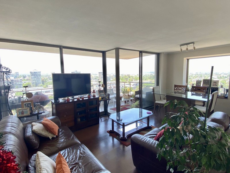 Amplio y Luminoso Departamento 4D 3B 1E + B Vista Despejada.