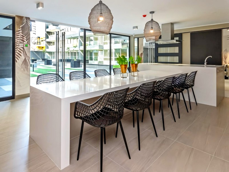 en Venta Depto 2D 2B + E y B Semi Nuevo / Metro Santa Isabel