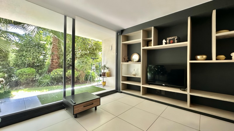 Depto Primer Piso 3D Con Jardín Privado + 2 Estac. + Bodega