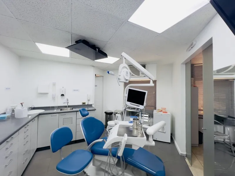 Moderna Clínica Dental en Venta, Metro Tobalaba