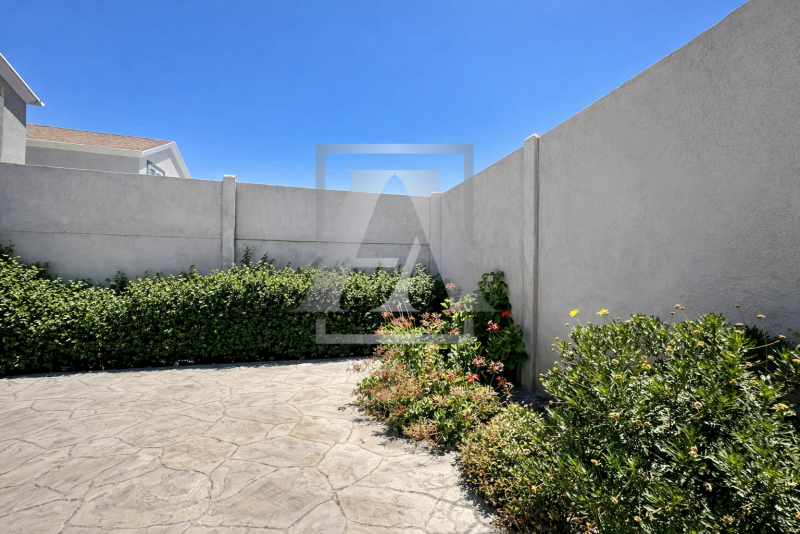 Hermosa Casa Semi Nueva 3D Con Amplio Terreno en Condominio