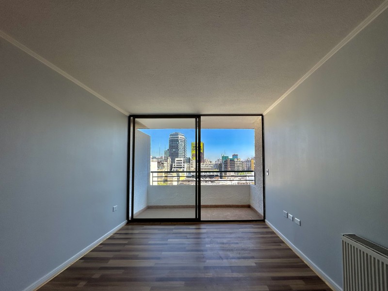 Semi Nuevo Vista Despejada 1D1B+Est / Metro U. de Chile