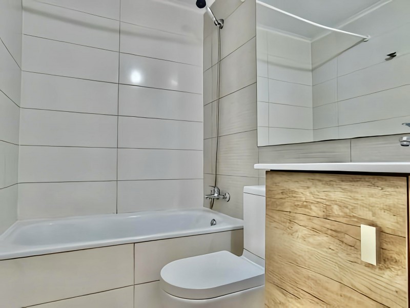 en Venta Depto 2D 1B + B Semi Nuevo / Metro Cal y Canto