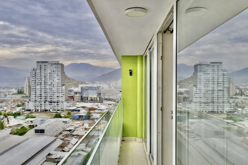 en Venta Depto 2D 1B + B Semi Nuevo / Metro Cal y Canto