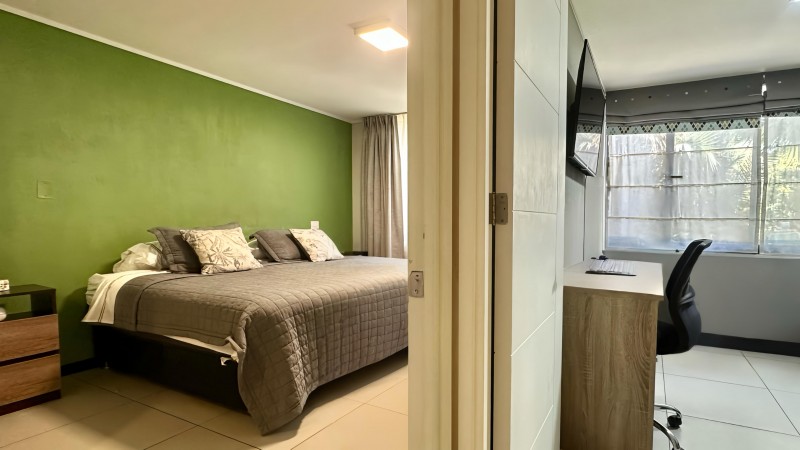 Depto Primer Piso 3D Con Jardín Privado + 2 Estac. + Bodega