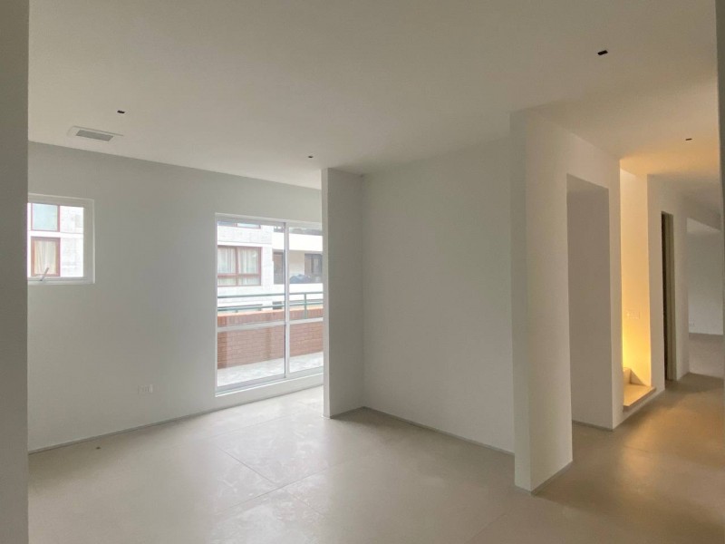 Se Vende Exclusiva Oficina Duplex en Vitacura
