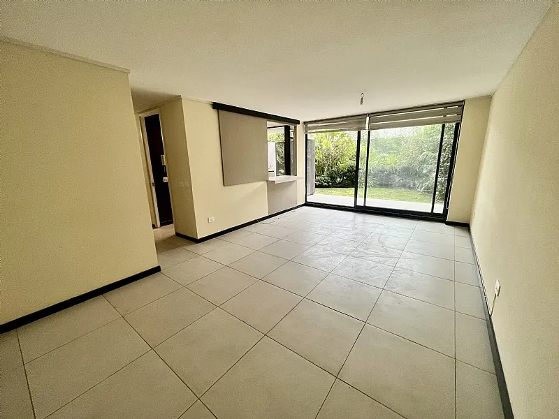 Departamento Semi Nuevo Con Patio / Plaza Egaña 2D/2B/2E/1B