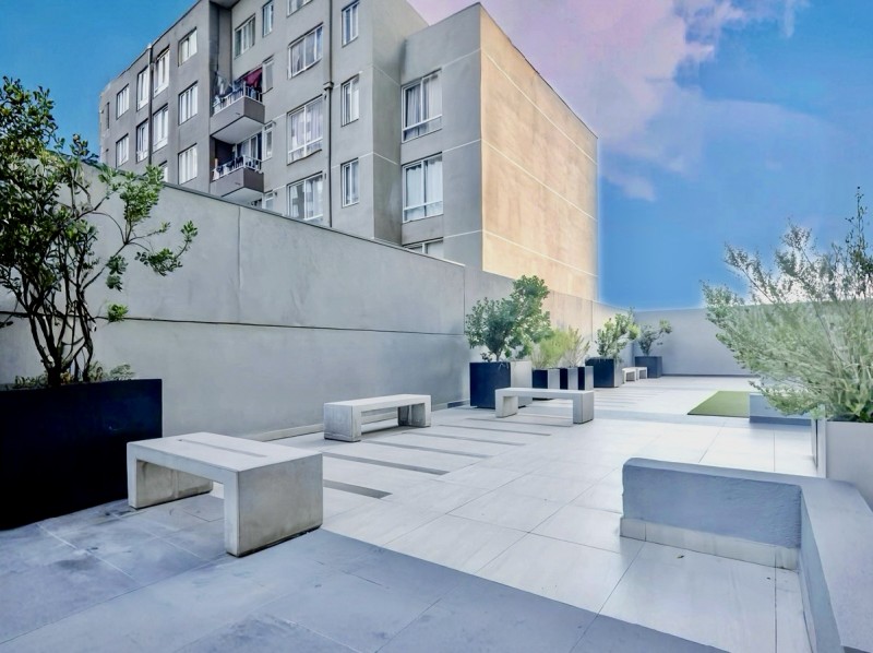 en Venta Depto 2D 1B + B Semi Nuevo / Metro Cal y Canto