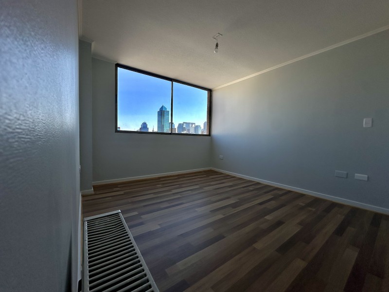 Semi Nuevo Vista Despejada 1D1B+Est / Metro U. de Chile