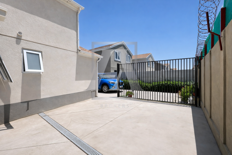 Hermosa Casa Semi Nueva 3D Con Amplio Terreno en Condominio