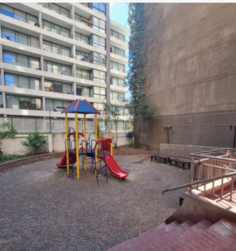 Coquimbo 65, Santiago (1D, 1B)