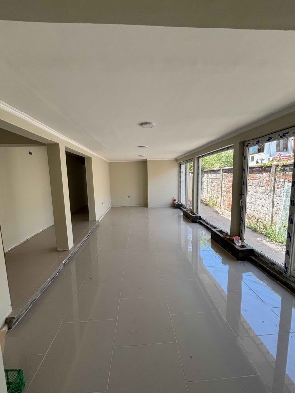 Arrienda Casa Comercial, en Pleno Centro de Linares