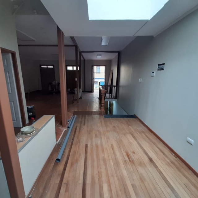 Valpo / Arriendo Local 198 Mts2. 1Bod 2 Baños Freire