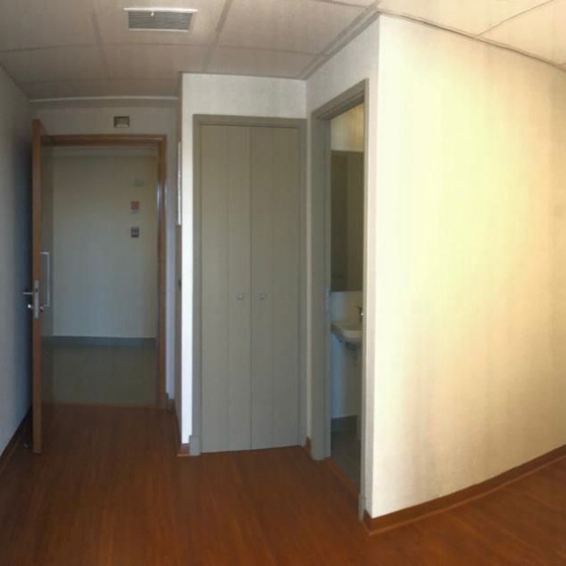 Viña / Venta Oficina 25Mts2. Edif. Contemporáneo