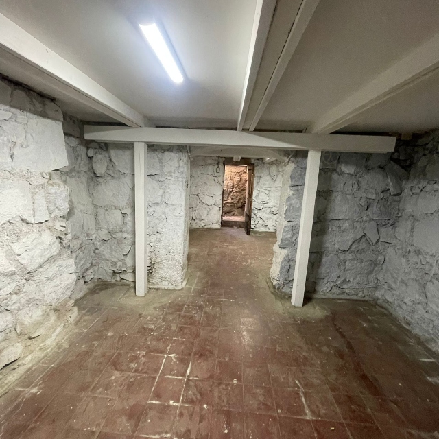 Viña / Arriendo Propiedad Comercial 4 Norte Poniente