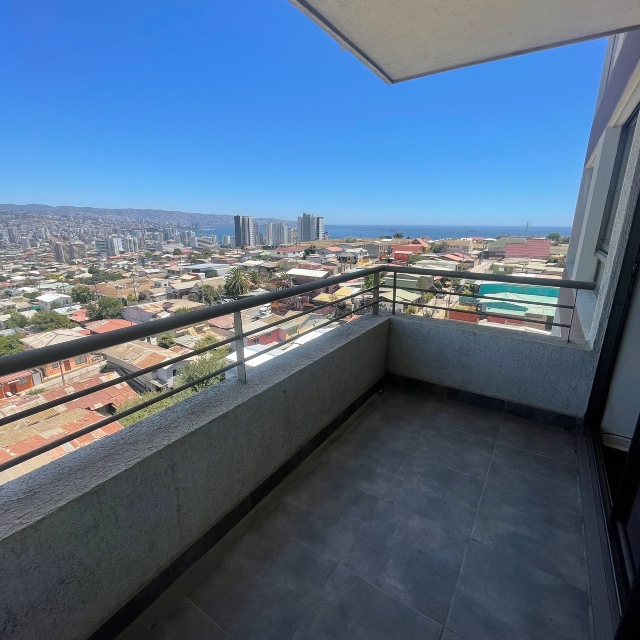 Viña / Venta Depto 3D 2B 1Est 1 Bod 24 Norte