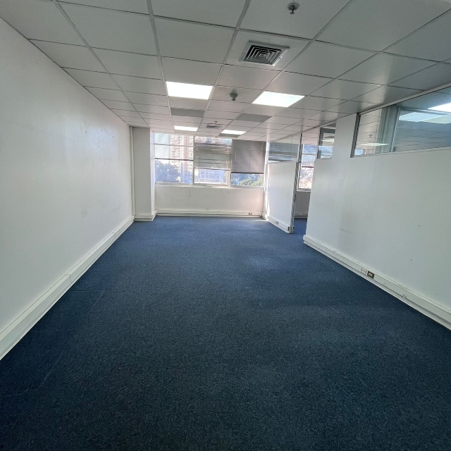 Viña / Arriendo Oficina Marina Arauco 140 Mts2