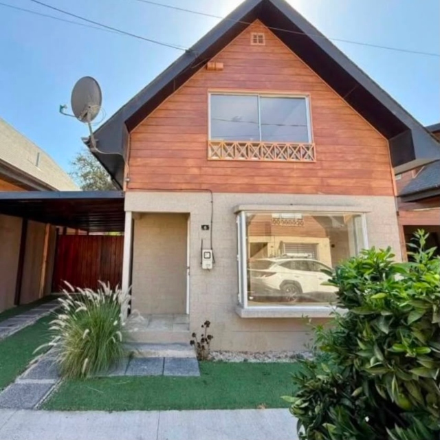 Fotografía de la Cruz / Arriendo Casa 3D 3B 1Est Condominio
