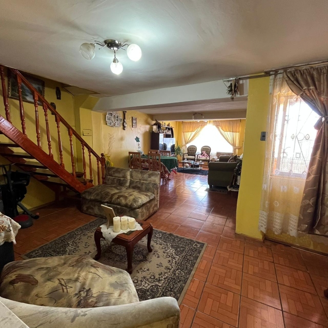Valpo / Venta Casa 4D 3B 2E Playa Ancha Amoblada