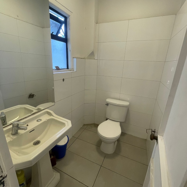 Viña / Arriendo Propiedad Comercial 4 Norte Poniente