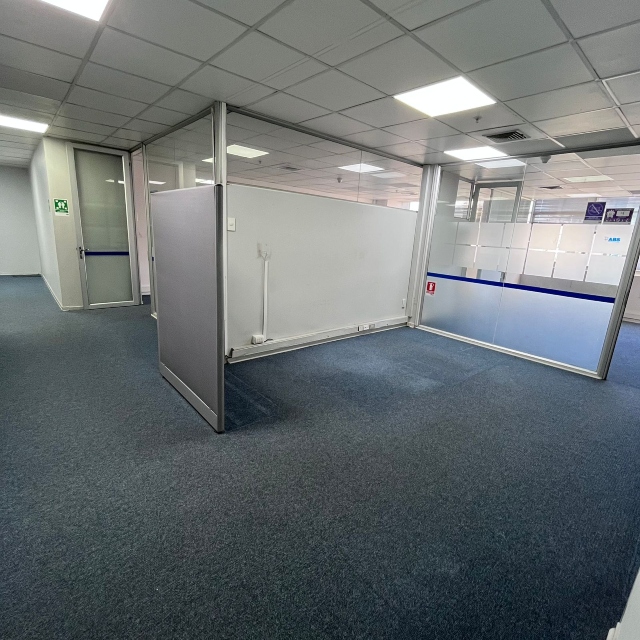 Viña / Arriendo Oficina Marina Arauco 140 Mts2