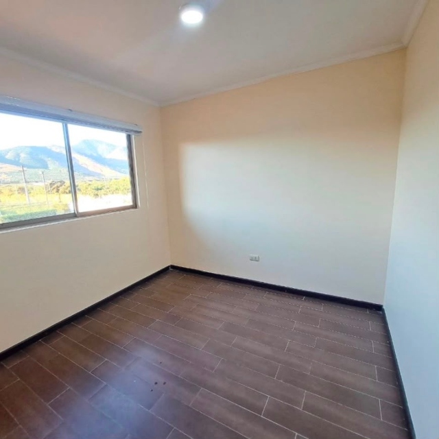 la Cruz / Arriendo Casa 3D 3B 1Est Condominio