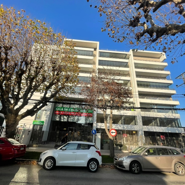 Viña / Arriendo Oficina Nueva 2 Oriente