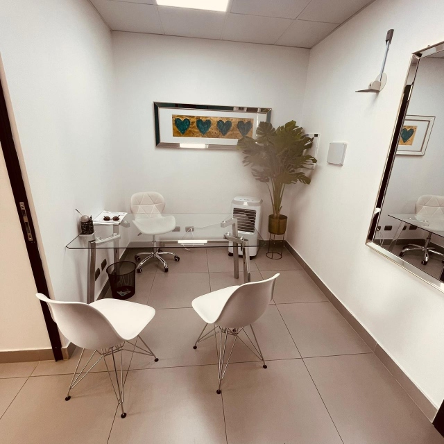 Viña / Venta Centro de Estetica Derecho de Llaves