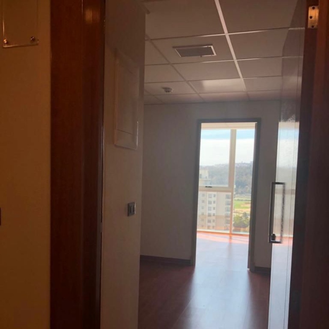 Viña / Venta Oficina 25Mts2. Edif. Contemporáneo