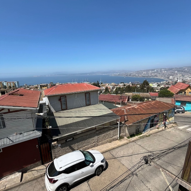 Valpo / Venta Casa 4D 3B 2E Playa Ancha Amoblada