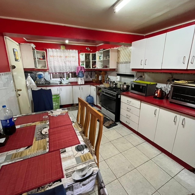 Valpo / Venta Casa 4D 3B 2E Playa Ancha Amoblada