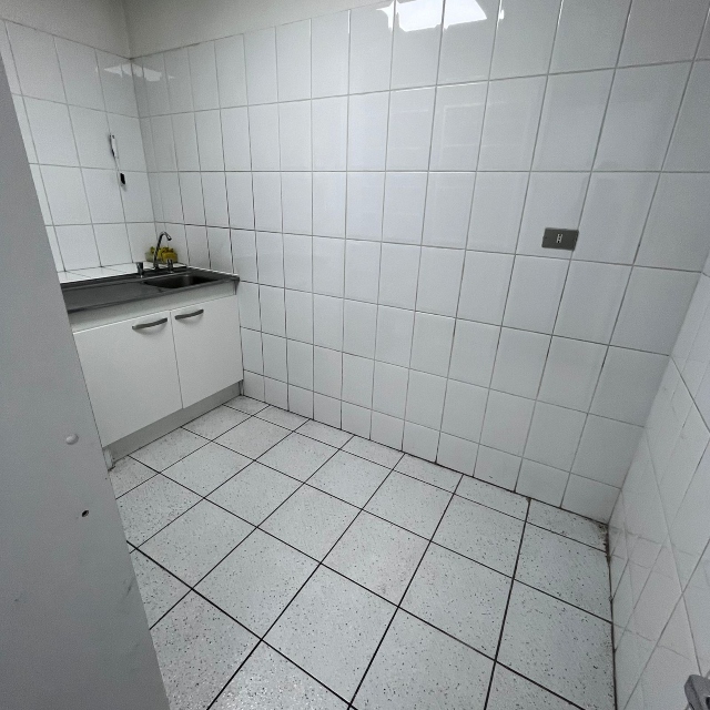 Viña / Arriendo Oficina Marina Arauco 140 Mts2